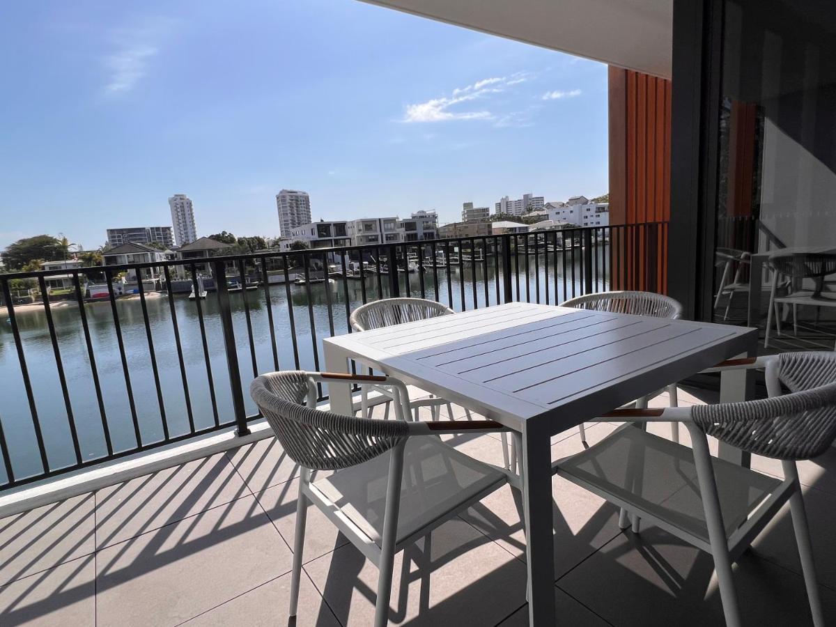 Quiet Family Paradise In Surfers Apartment Gold Coast